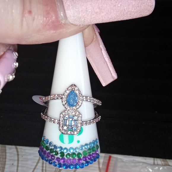 Elegance on all levels lab created aqua Blue ice Crystal ring size 10 - Picture 4 of 5